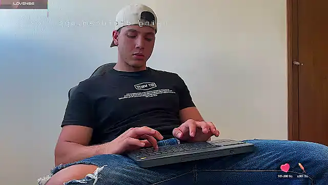 Snapshot of Maxx_valiant chatting on 05.31.26 Maxx valiant online show from 05.31.26