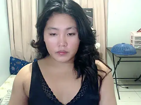 Snapshot of YourBaby_Eva chatting on 06.27.26 YourBaby Eva online show from 06.27.26