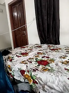Oyo Couple online show from 06.15.26