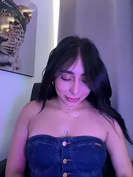 Snapshot of IsabellaNoir_ chatting on 05.06.26 IsabellaNoir online show from 05.06.26
