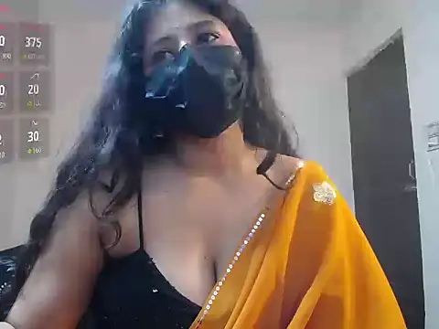 -Queenie online show from 05.05.26