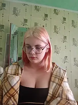 LoisFox online show from 05.12.26