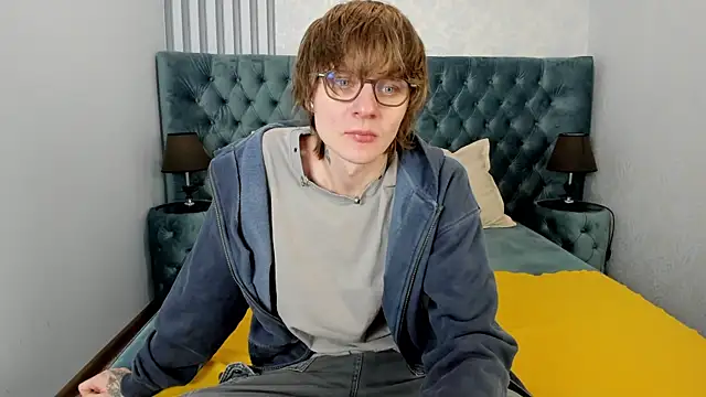 TaylerBev online show from 04.29.26