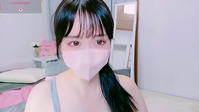 Snapshot of mayu_chan_ chatting on 05.06.26 mayu chan online show from 05.06.26