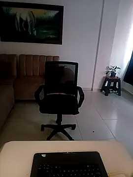 amara 11 online show from 04.28.26