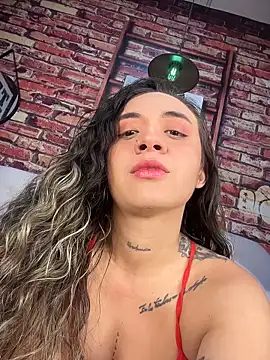 SinSirenXXX online show from 05.18.26