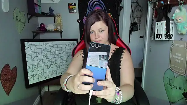 Snapshot of DelilaFields2 chatting on 07.14.26 DelilaFields2 online show from 07.14.26