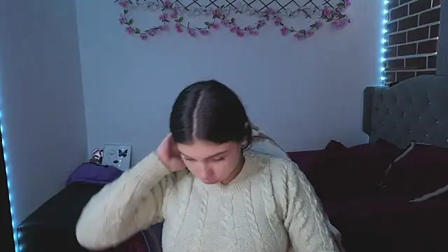 isabella monntolvo online show from 05.20.26