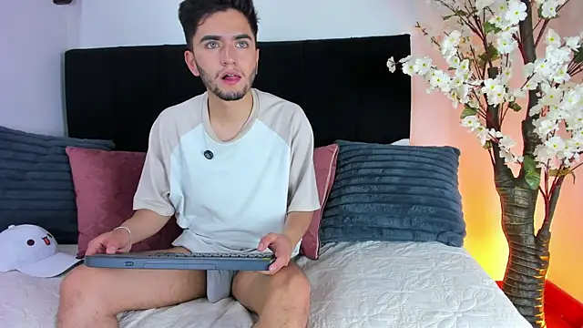 Andru Castillo online show from 05.07.26