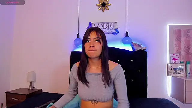 lizz cherry  online show from 05.01.26