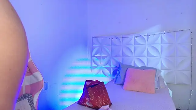 Ivonny Goldie online show from 06.19.26