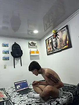 Jackdaniel001  online show from 06.01.26