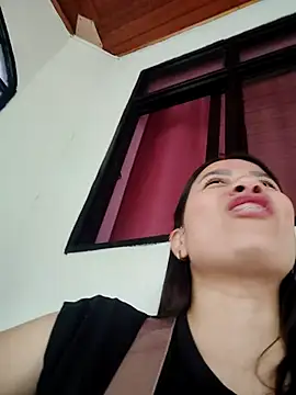 Nicol Alvarez1 online show from 04.24.26