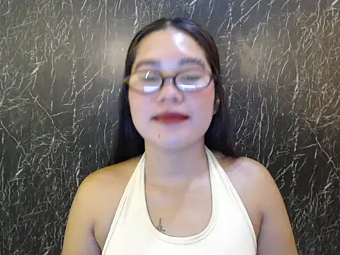 Snapshot of ur_prettychelsie chatting on 04.27.26 ur prettychelsie online show from 04.27.26