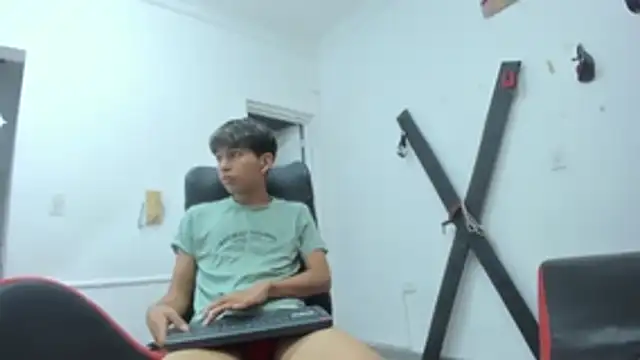 chick angel online show from 05.25.26