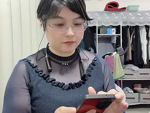 SOPHIA-LXL online show from 05.06.26