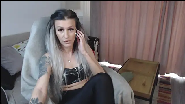 mia lovely98 online show from 04.29.26