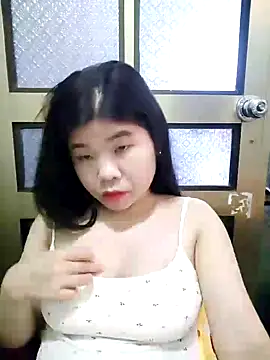 Snapshot of Ayti01 chatting on 05.21.26 Ayti01 online show from 05.21.26