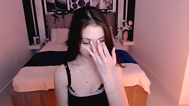  AliceWells online show from 07.09.26