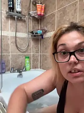 SecretRavenXO online show from 05.26.26