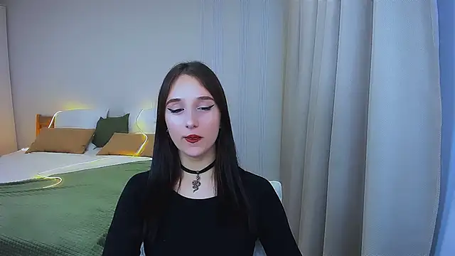 JulietteMonli online show from 06.18.26