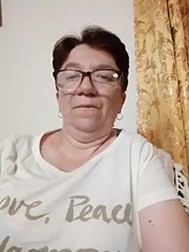 KetQueen101 online show from 06.21.26