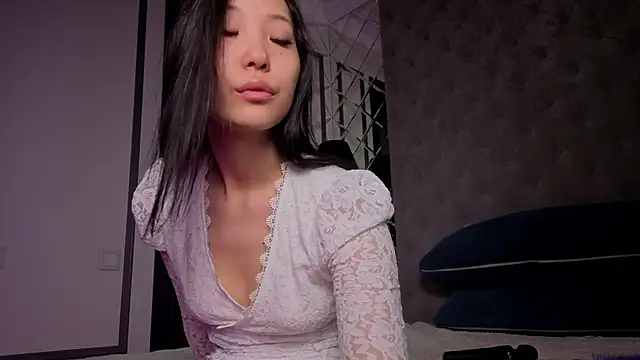 Snapshot of RamonaSpika chatting on 06.05.26 RamonaSpika online show from 06.05.26