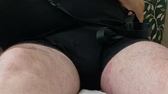 Snapshot of KinkCentral chatting on 05.09.26 KinkCentral online show from 05.09.26