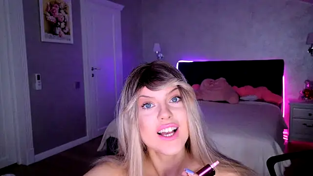 ChristieBlace online show from 05.23.26