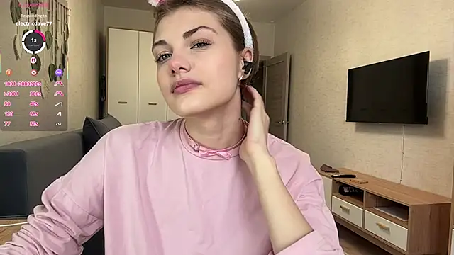 Snapshot of LinaFlamie chatting on 06.12.26 LinaFlamie online show from 06.12.26