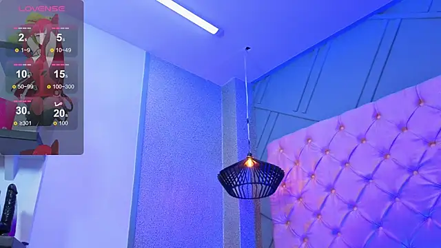 Mia-hot- online show from 06.11.26