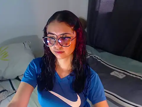 BellaLuxxs online show from 05.02.26