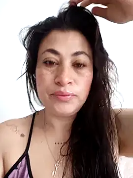 DessireLeclair  online show from 04.24.26