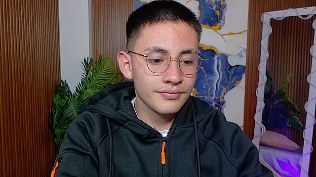 Snapshot of Andres_Tay chatting on 06.11.26 Andres Tay online show from 06.11.26