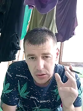 Snapshot of PanAlessio69 chatting on 05.29.26 PanAlessio69 online show from 05.29.26