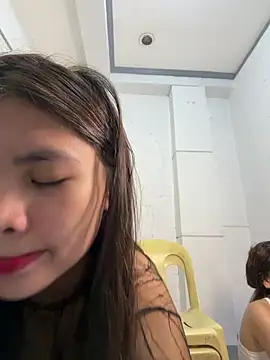 3mariaspinay69 online show from 05.18.26