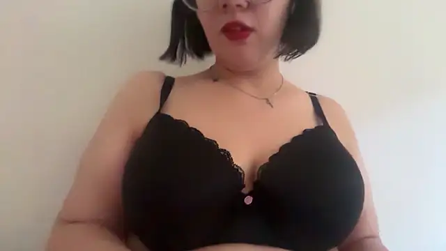 petalhani online show from 04.27.26