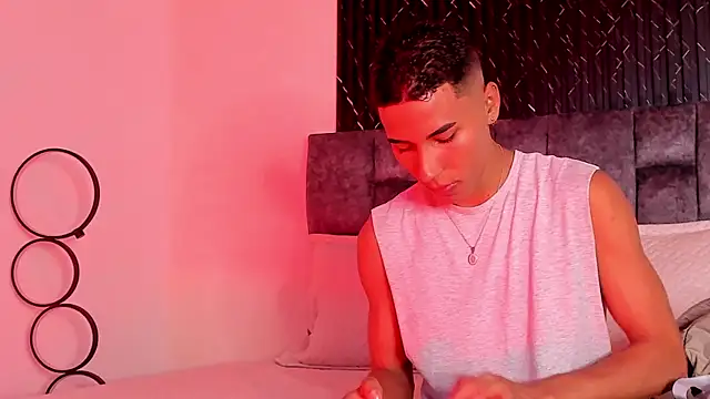 ThiagoSexy005 online show from 07.02.26