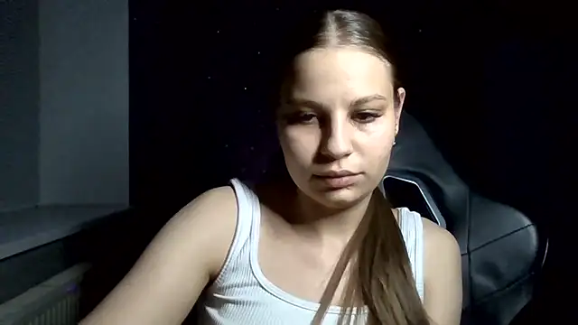 Snapshot of _Linsyy_ee_ chatting on 05.10.26 Linsyy ee online show from 05.10.26