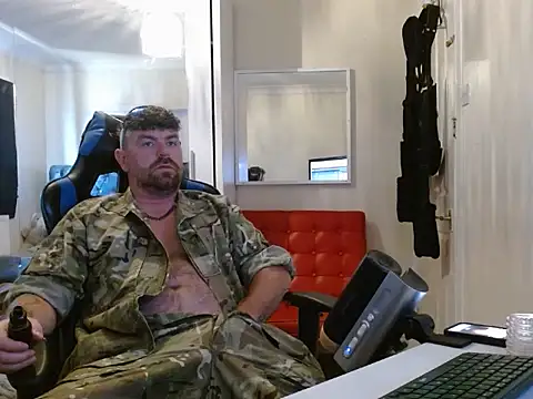 Naughtybihubbyxx online show from 07.10.26