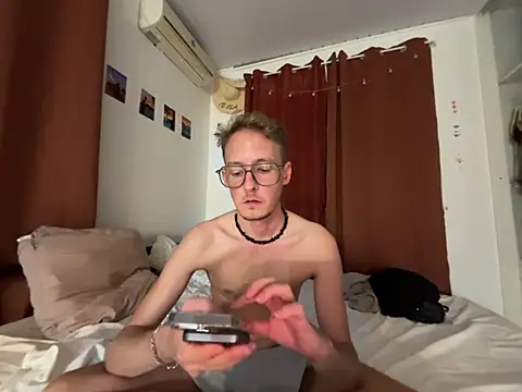 BlondieVelvet online show from 08.08.26