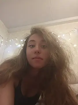 -NicoleSmith- online show from 05.05.26