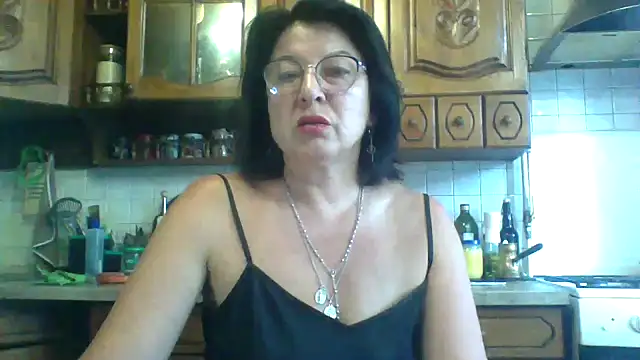 Fiona06 online show from 05.25.26