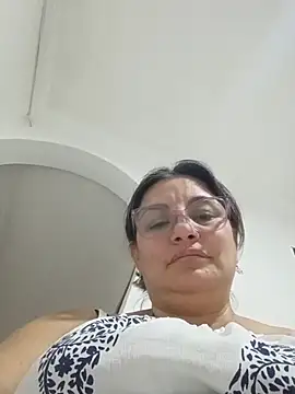 Carolina crus  online show from 06.19.26