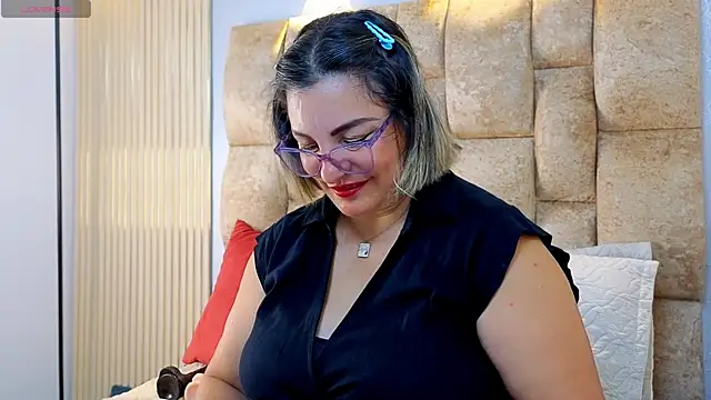Carolina crus  online show from 07.13.26