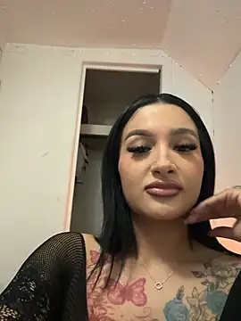 latinadollxo online show from 04.27.26