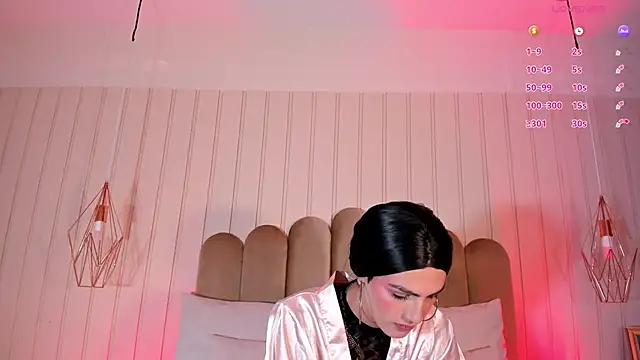 nicki-west online show from 06.09.26