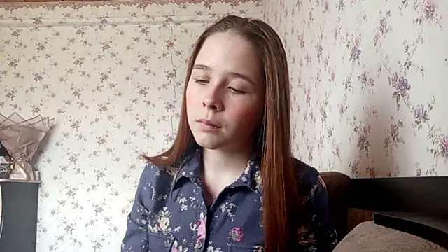 SiennaGlow online show from 04.28.26