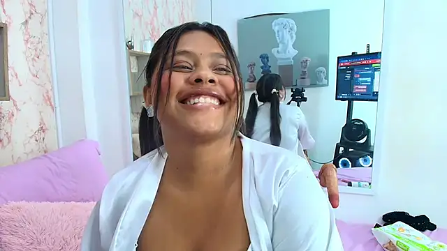 Snapshot of Valeria_Voss chatting on 06.05.26 Valeria Voss online show from 06.05.26