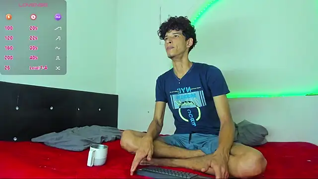 liammendoza98 online show from 04.28.26